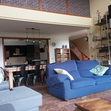 La Casa Malvarrosa Ampuero