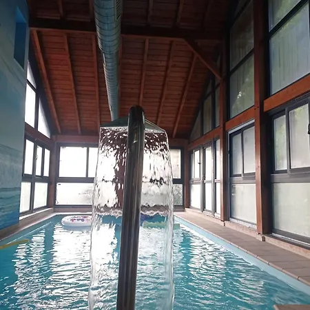 La Casa Malvarrosa- Piscina Climatizada Feriehus Ampuero