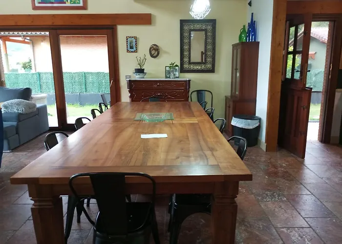 La Casa Malvarrosa- Piscina Climatizada בית נופש אמפוארו