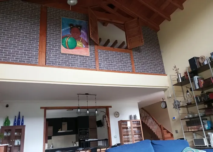 La Casa Malvarrosa- Piscina Climatizada